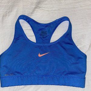 Nike Swoosh Sportsbra